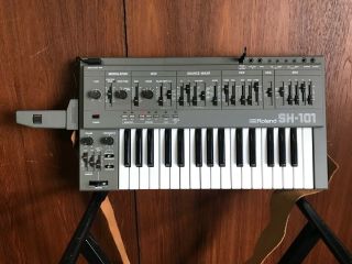 Roland Sh - 101 Vintage Monophonic Bass Synthesizer W/ Gig Bag,  Grip Mgs - 1