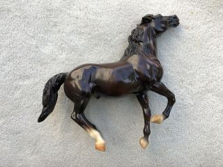 Retired Breyer Horse 963 Baron Glossy Liver Chestnut Semi - Rearing Mustang