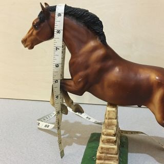 Vintage Breyer Molding Co U.  S.  A,  Jumping Horse With Wall,  Traditional 2