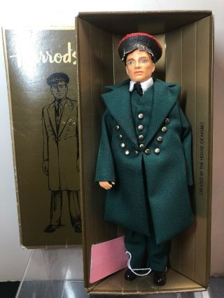 8 " Vintage Peggy Nisbet Dolls Harrods Of London Doorman Made In England W/ Box