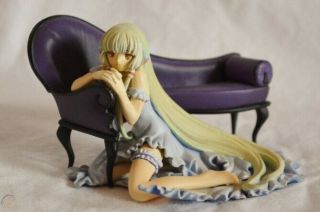 Chobits Chi With Couch Figure Comic Manga Vol.  7 Limited