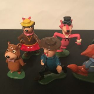 7 Vintage 1960s Marx Yogi Bear Jellystone Park Playset Plastic Figures 3