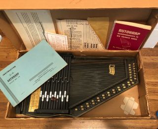 Vintage Oscar Schmidt No.  73 12 Chord Autoharp W/case & Instructional Book Harp