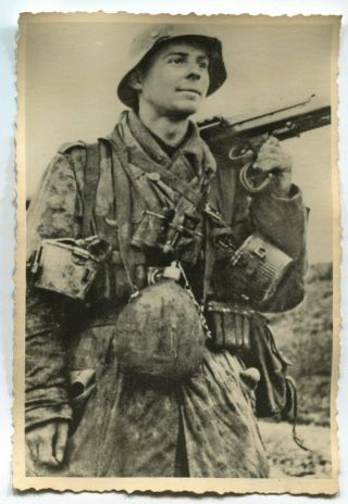 German Wwii Archive Photo: Wehrmacht Soldier In Field Uniform With Machine Gun