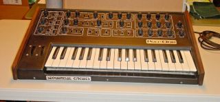 vintage Sequential Circuits PRO - ONE Analog Synthesizer mono moog 2