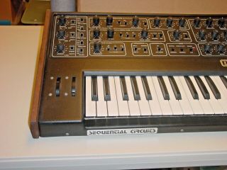 vintage Sequential Circuits PRO - ONE Analog Synthesizer mono moog 3