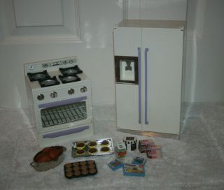 1996 SAN FRANCISCO TOY MAKERS SIDE BY SIDE REFRIGERATOR & STOVE BARBIE 2