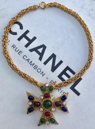 Fabulous Vintage Chanel 1980s Maltese Cross Gripoix Glass Choker Necklace
