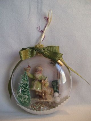 Vintage 3d Plastic Diorama Christmas Ornament Santa/reindeer/brush Tree/bird