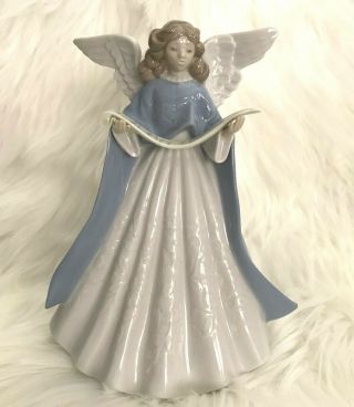 Lladro Christmas Angel Singing Figurine Or Tree Topper 5831