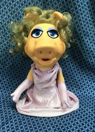 Vintage 1970s The Muppets Miss Piggy Hand Puppet