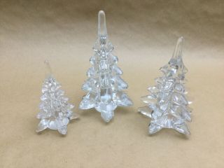 Set Of 3 Vintage Glass Christmas Trees 6.  5 " 5.  5 " 4.  5 " Tall
