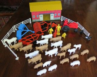 Ohio Arts Sunnyfield Farms Animals People Tractor Implements Fence & Tin Barn