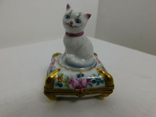 Limoges Porcelain Kitty Cat Kitten Sitting On Pillow Trinket Box Golden France