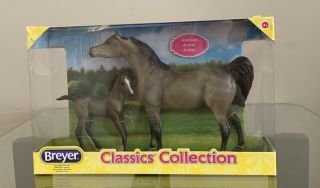 Breyer Classic 2017 Steel Grey Arabian Horse & Foal - No.  62047
