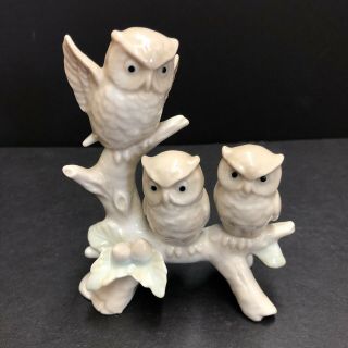 Vintage Otagiri Japan Porcelain Owl Figurine 3 Owls Sitting On Branch 4” Tall