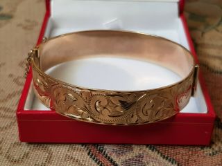 Ladies Hinged Bracelet 9ct Gold Vintage Ornate Engraved Bangle Heavy 25.  8g