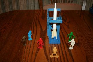 Mpc Fireball Xl5 Army Space Rocket Gantry & Marx 2 - Stage Missile - Timmee