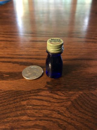 Vintage Vicks Va - Tro - Nol Miniature Cobalt Blue Bottle With Cap Vatronol