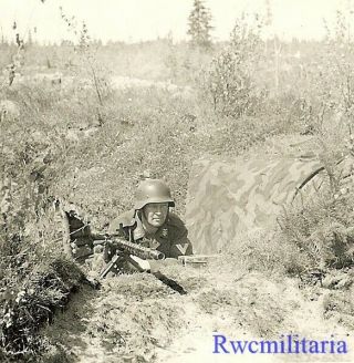 Frontline Luftwaffe Soldier At Dug In Position W/ Mg - 34 Machine Gun