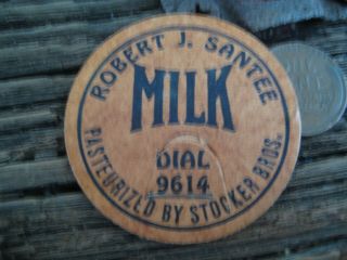 Robert J.  Santee Milk Cap - Easton,  Pa.  Northampton County,  Stocker Bros.  1 Lid