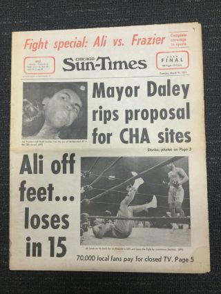 Muhammad Ali Vs Joe Frazier I - Boxing - 1971 Chicago Sun - Times Newspaper