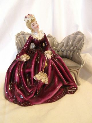 Vintage Florence Ceramics Figurine " Elizabeth In Purple " 22kt Gold California Sr