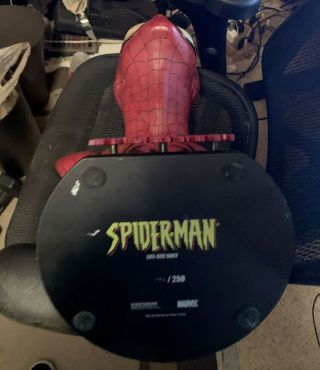 SPIDER - MAN LIFE - SIZE BUST SIDESHOW 102/250 2