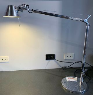 Vintage Artemide Tolomeo Full Size Desk Lamp W/ Base Silver (at024)