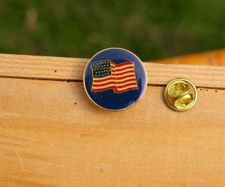 American Flag Gold Tone Metal & Red White And Blue Enamel 7/8 " Lapel Pin Pinback