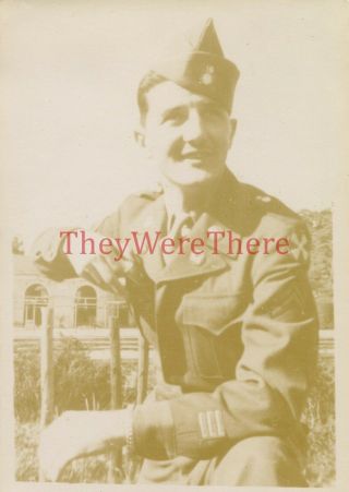 Wwii Photo - 8th Army - Us Soldier In Uniform Portrait W/ Patch