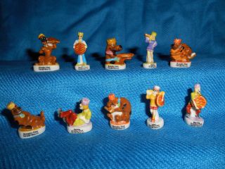 Scooby Doo King Cake Set Of 10 Mini Figurines French Porcelain Feves Figures