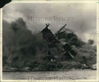 1941 Press Photo Bombed Uss Arizona Sinks In Pearl Harbor,  Hawaii - Mjx97291