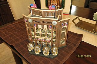 Dept 56 Yankee Stadium - Christmas In The City W/ Orig Box Mlb Village