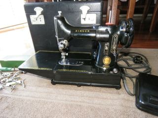 Vintage Singer 222K Featherweight - arm Sewing Machine 1956 in Case - 3