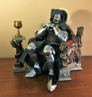 Dr Doom Sideshow Exclusive 500 Made Premium Format Figure 1/4 Statue Fantastic 4