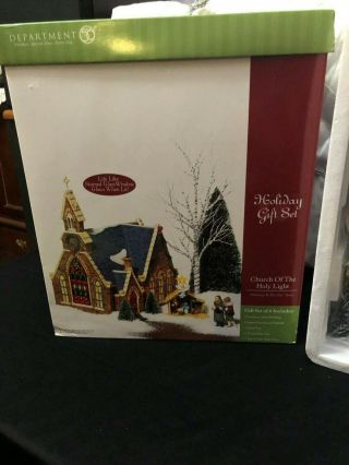 Dept 56 Christmas In The City Village Church Of The Holy Light Gift Set W/ Box