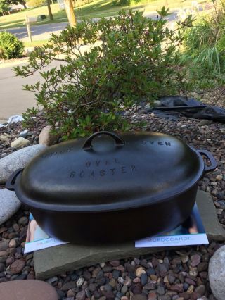 VINTAGE GRISWOLD No.  7 CAST IRON OVAL DUTCH OVEN ROASTER WITH LID. 2