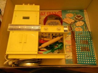 Vintage Kenner Easy Bake Oven W Paperwork Box & Accessories (1964)