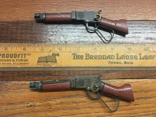 Vintage Tin Toy Cap 2 Guns Marx Wanted Dead Or Alive Mares Laig Rifles