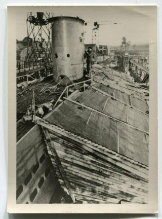 German Wwii Small Size Photo: Kriegsmarine U - Boat At Dry Dock,  Agfa Paper