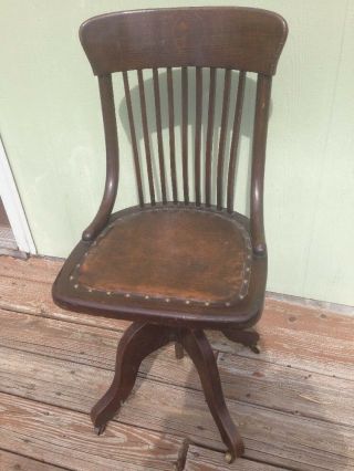 Vtg Antique Gunlocke Style Leather Solid Dark Walnut Bankers Office Swivel Chair