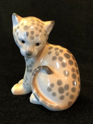 Vintage Lomonosov Imperial Russia Ussr Baby Cheetah Leopard Porcelain Figurine