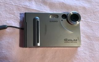 Casio Exilim Ex - S2 Digital Camera 2mp,  Vintage,  And Accessories
