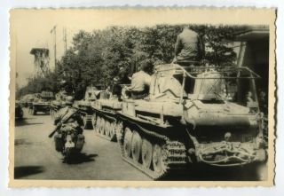 German Wwii Archive Photo: Convoy Of Skoda Lt 38 Tanks