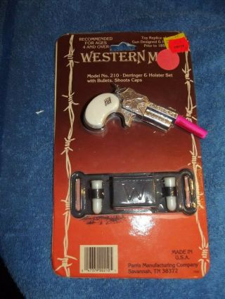 Vintage Western Man Derringer & Holster Set Cap Gun Mip Model 210