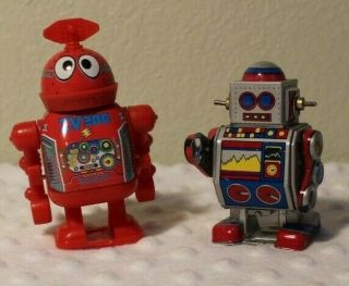 Vintage Wind Up Tin Toy Robots Red & Silver Robot Wind Up Toy Collectibles