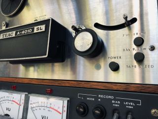Vintage TEAC A - 4010 SL Reel to Reel Stereo Tape Deck Made in Japan 2