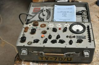 Vintage Military TV - 7D/U Electron Vacuum Tube Tester. 2