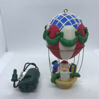 Noma Ornamotion Santa Hot Air Balloon Ride Christmas Tree Ornament 1989 W/box
